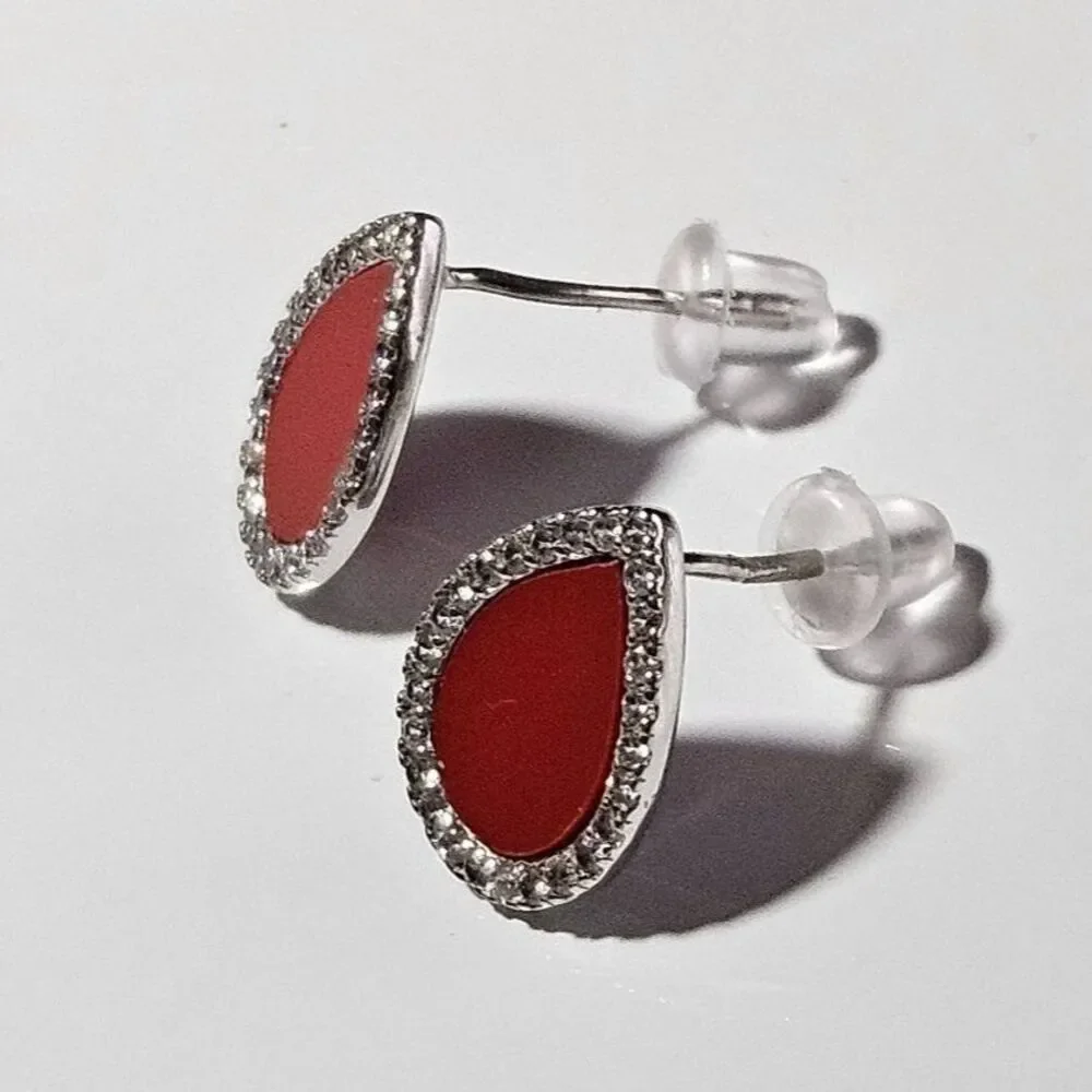 Sterling Silver With Red Teardrop Shaped Rhinestone Accent Dainty Earrings